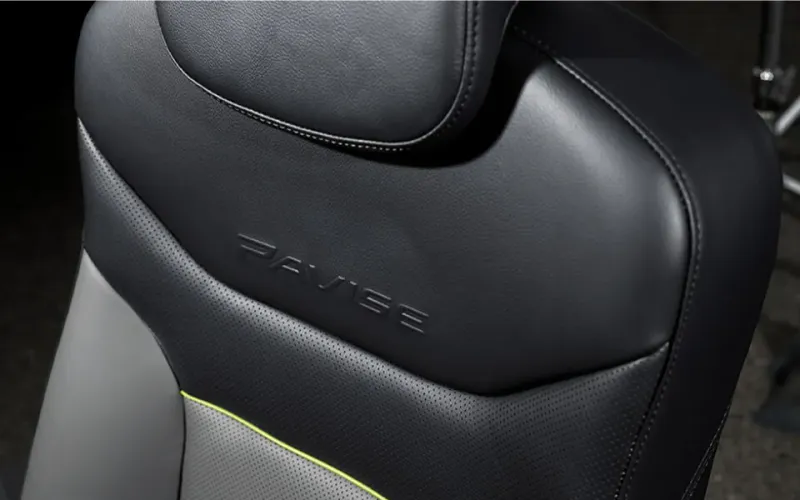 Asiento multifuncional de cuero